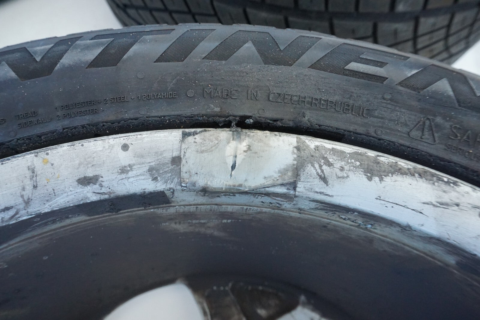 03 - 12 Mercedes R230 SL500 ALLOY WHEEL RIM 8.5Jx18 *TWO WHEEL ARE CRACKED* OEM