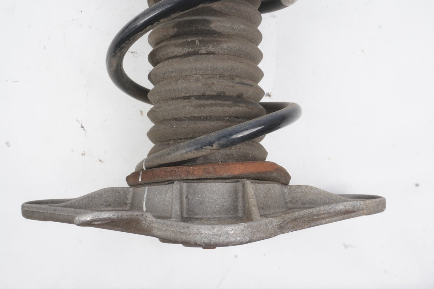 2016 - 2019 Jeep Renegade Rear Left Shock Coil OEM