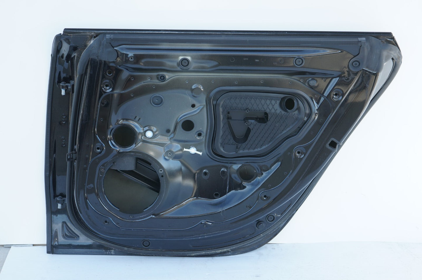 2012 - 2017 AUDI A7 REAR RIGHT PASSENGER SIDE DOOR SHELL OEM
