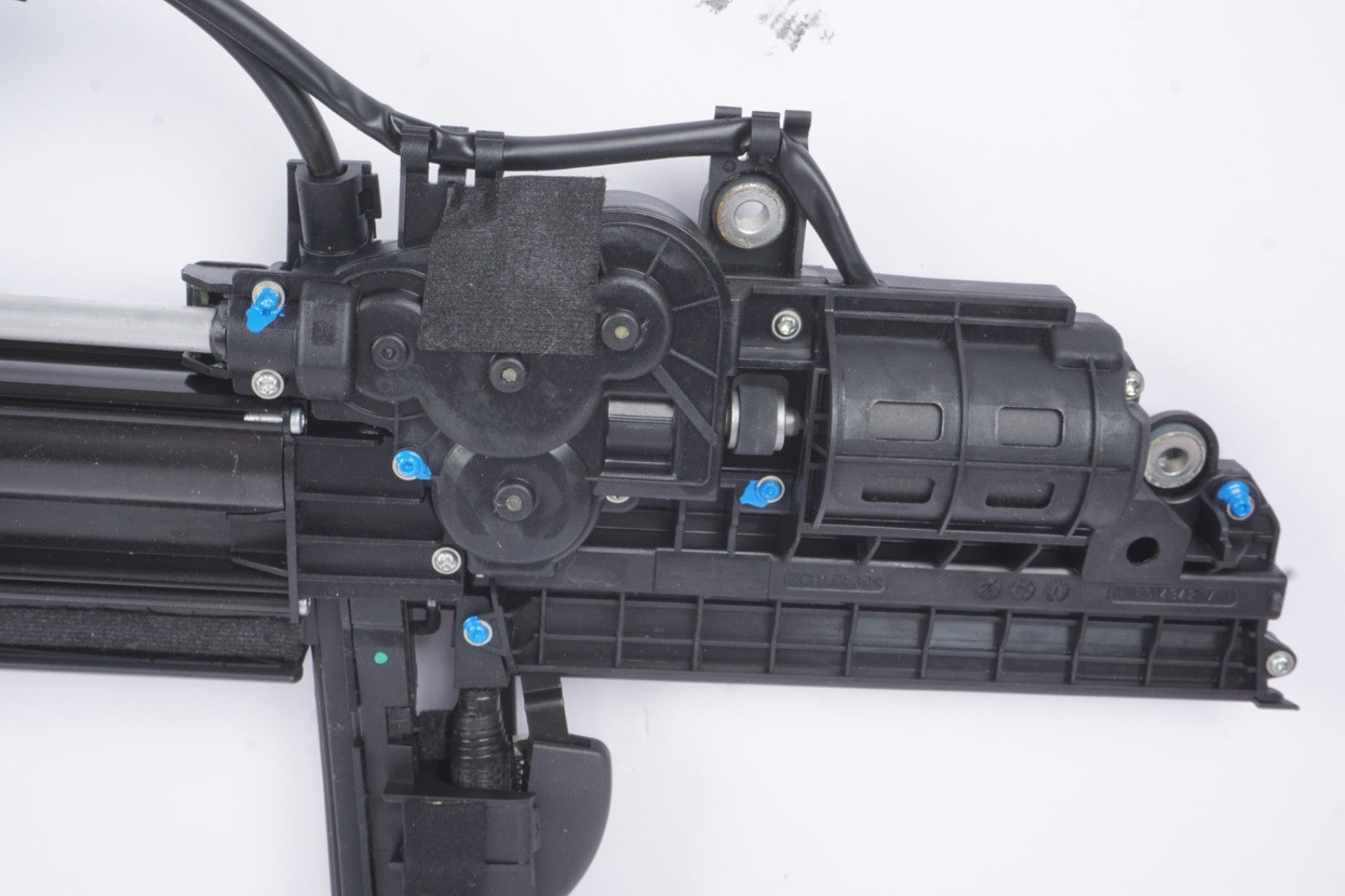 2014-2020 MERCEDES W222 S550 S560 LEFT DRIVE REAR DOOR SUNSHADE ROLLER MOTOR OEM