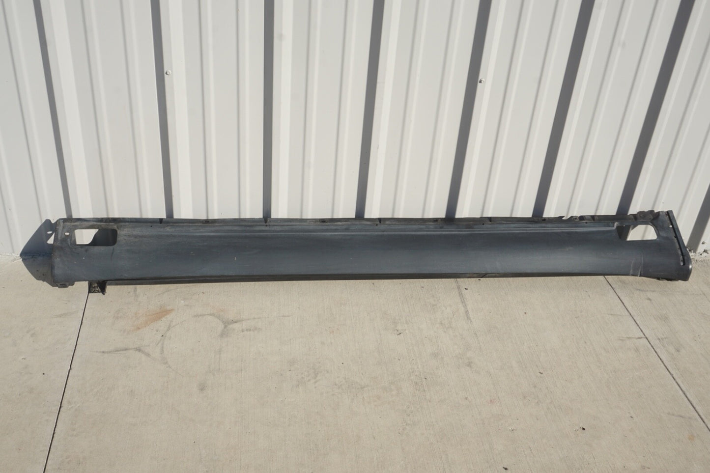2011 - 2018 PORSCHE CAYENNE ROCKER MOLDING RIGHT 7P5853554R TEXTURE OEM