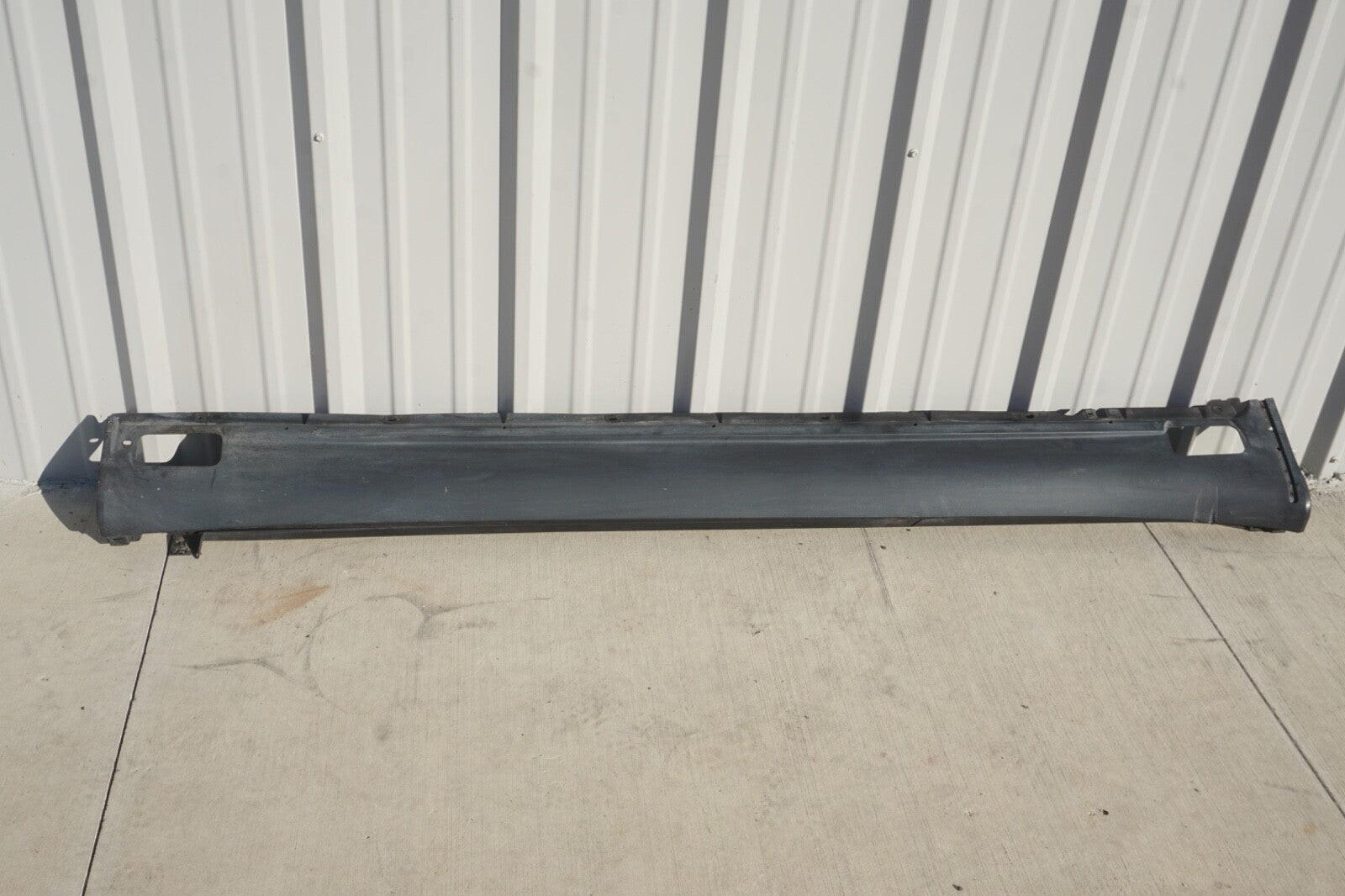 2011 - 2018 PORSCHE CAYENNE ROCKER MOLDING RIGHT 7P5853554R TEXTURE OEM