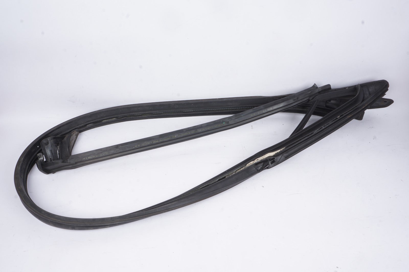 2011 - 2017 Mercedes E350 E400 E550 Right Window Seal OEM