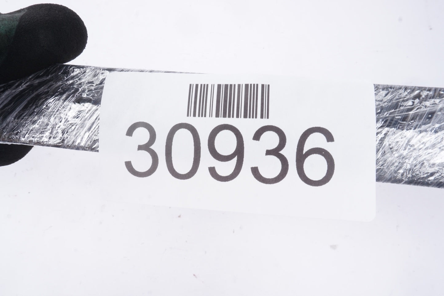 2011-2018 AUDI A8 QUATTRO - Left and Right Windshield SIDE TRIM / SEAL 4H0854328