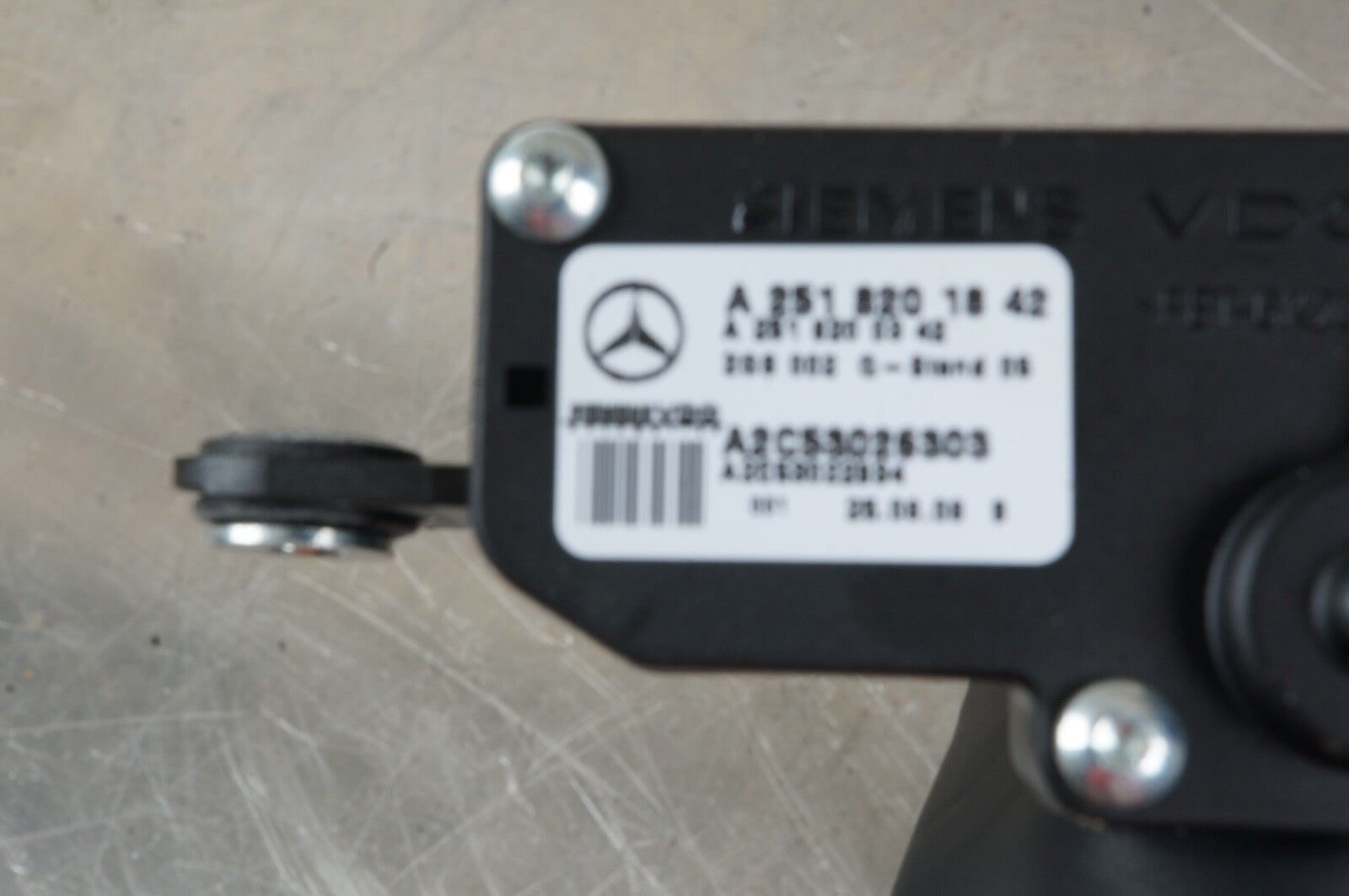 06-12 MERCEDES W251 R-CLASS REAR RIGHT QUARTER WINDOW MOTOR ACTUATOR OEM