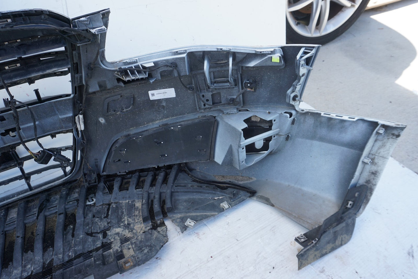 2011 - 2014 AUDI A8 A8L FRONT BUMPER COVER ASSEMBLY OEM