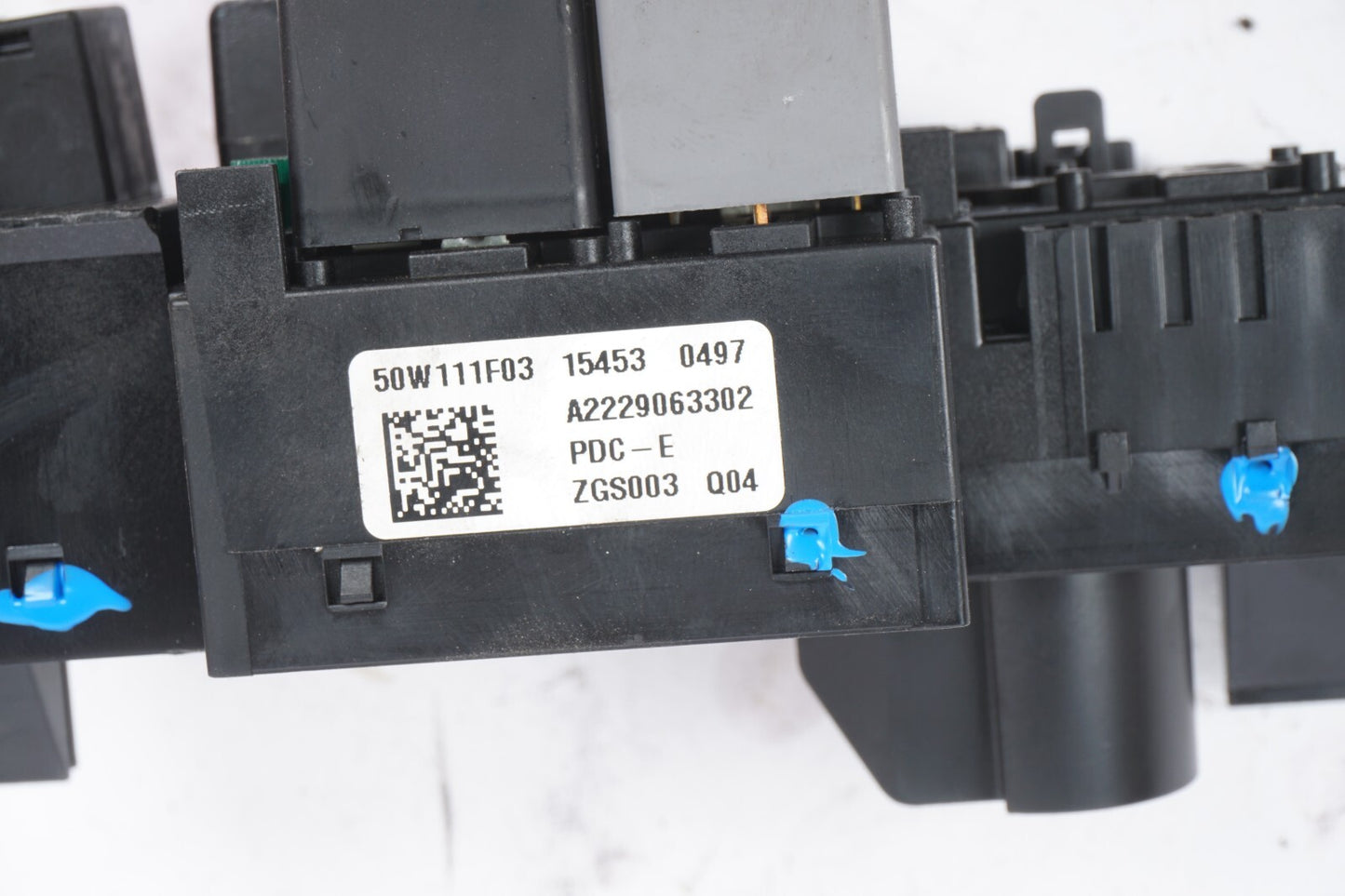 14-17 Mercedes S550 W222 Relay Fuse Box 2229063302  OEM