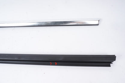 10-13 MERCEDES-BENZ E350 E550 COUPE FRONT RIGHT PASSENGER DOOR CHROME MOLDING