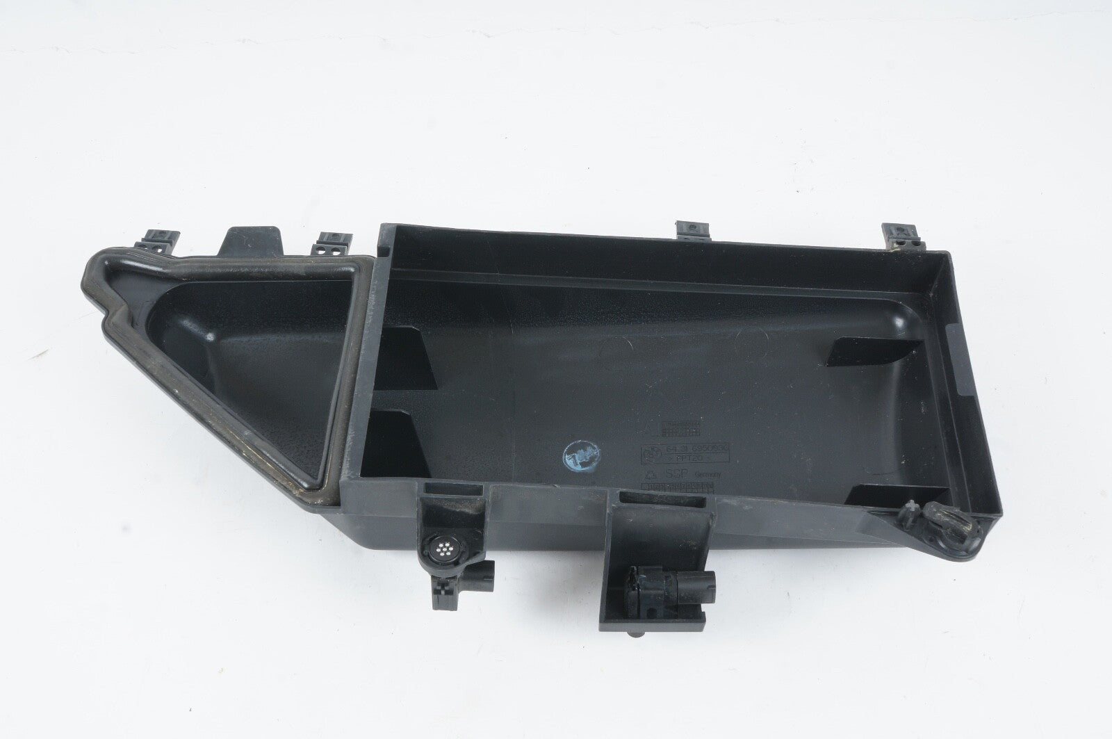 08-10 BMW 528i E60 650 M6 Engine Bay RIGHT Cabin Air Filter Housing Cover OEM