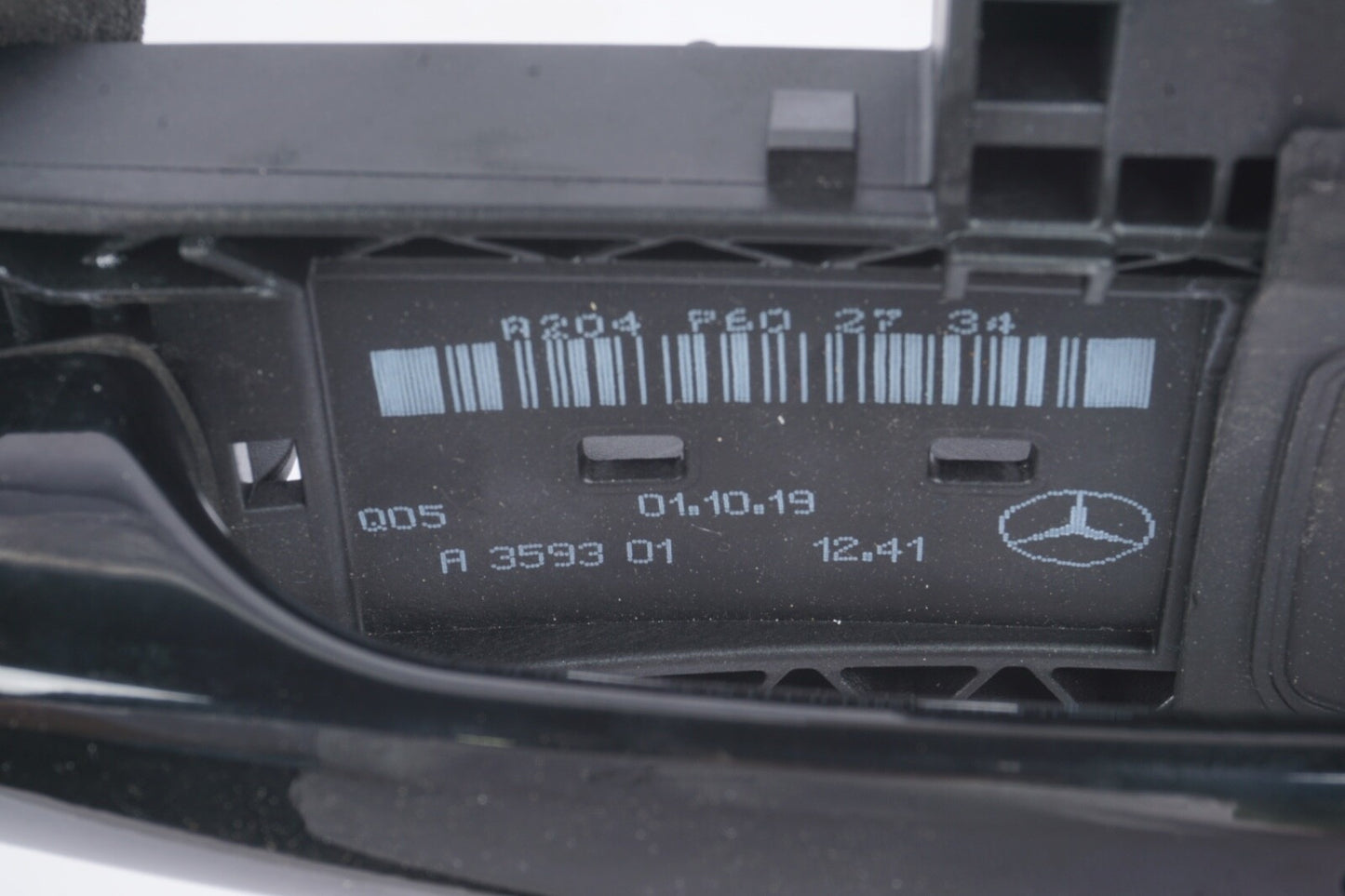2015-2020 MERCEDES GLA250 X156 FRONT RIGHT EXTERIOR DOOR HANDLE NIGHT BLACK OEM
