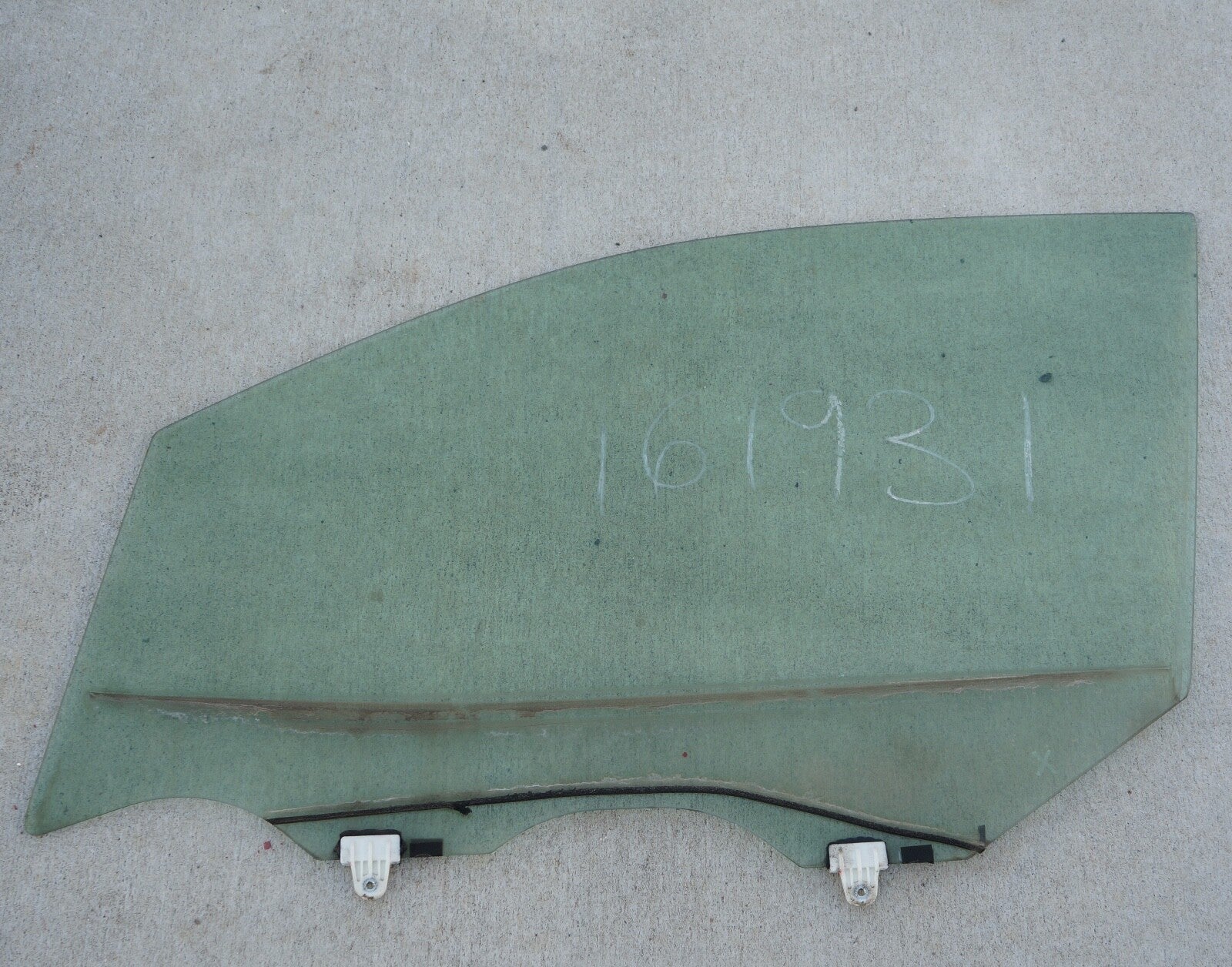 2011-2017 Nissan Quest OEM LEFT Front Door Window Glass Panel