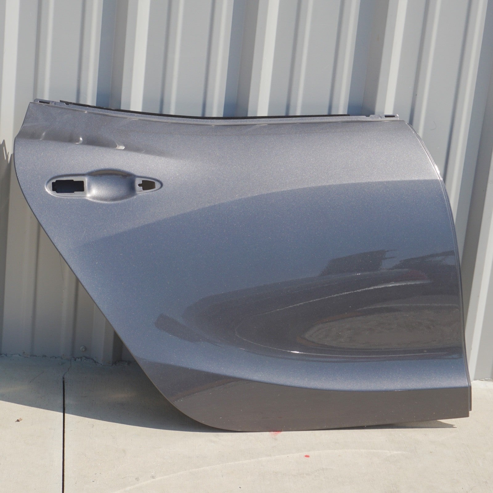 2014 - 2020 MASERATI GHIBLI REAR PASSENGER SIDE EXTERIOR DOOR SHELL