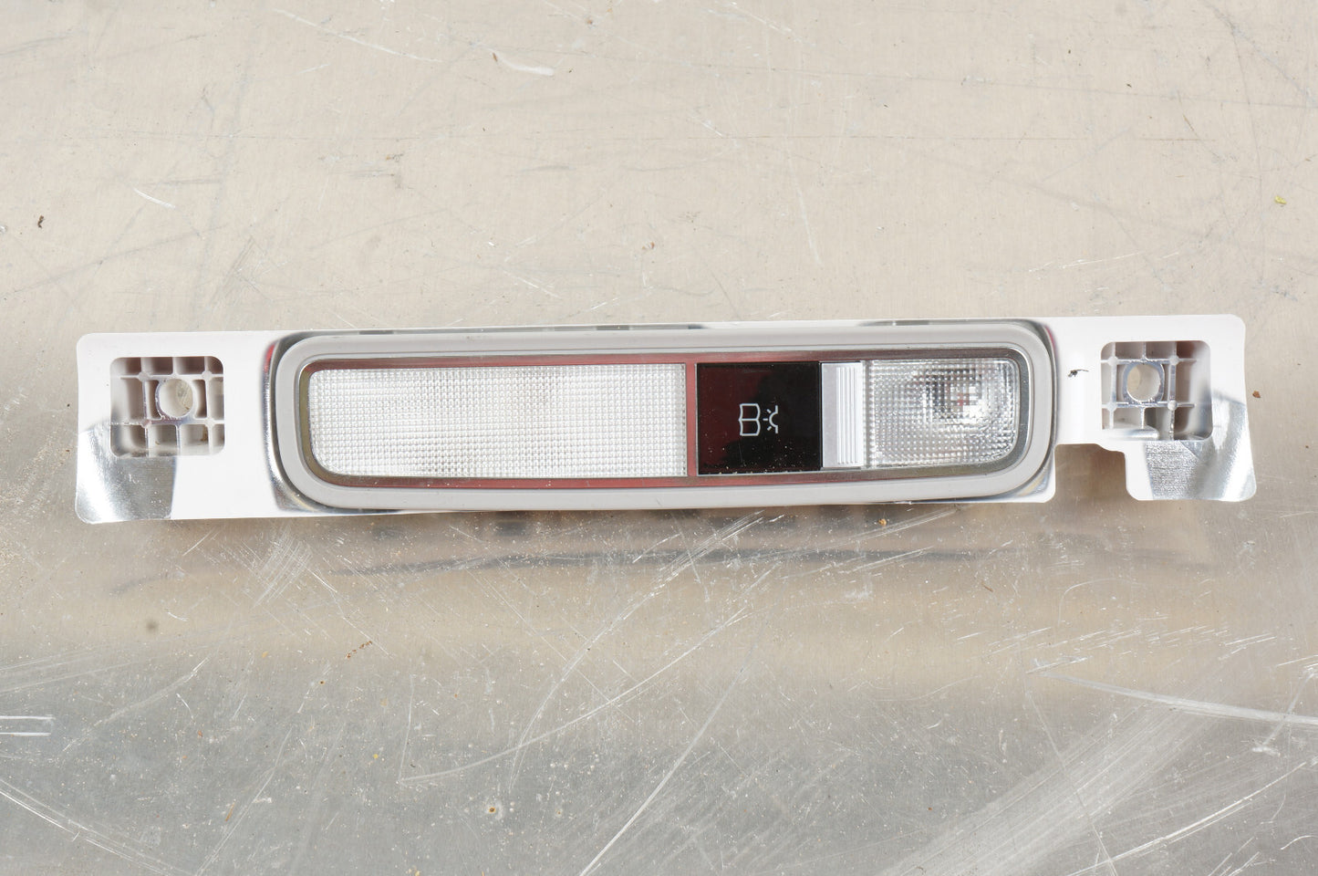 2007 - 2013 MERCEDES S550 W221 REAR CEILING LIGHT LAMP 161483-01 OEM