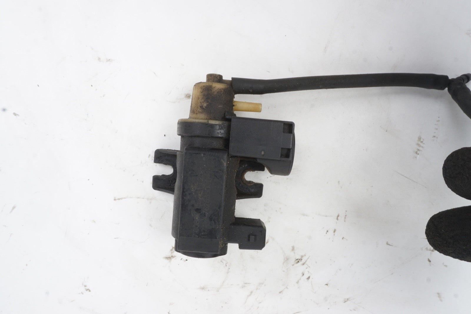 07-10 OEM BMW E82 E92 N54 Turbo Charger Air Pressure Boost Solenoid Valve SET