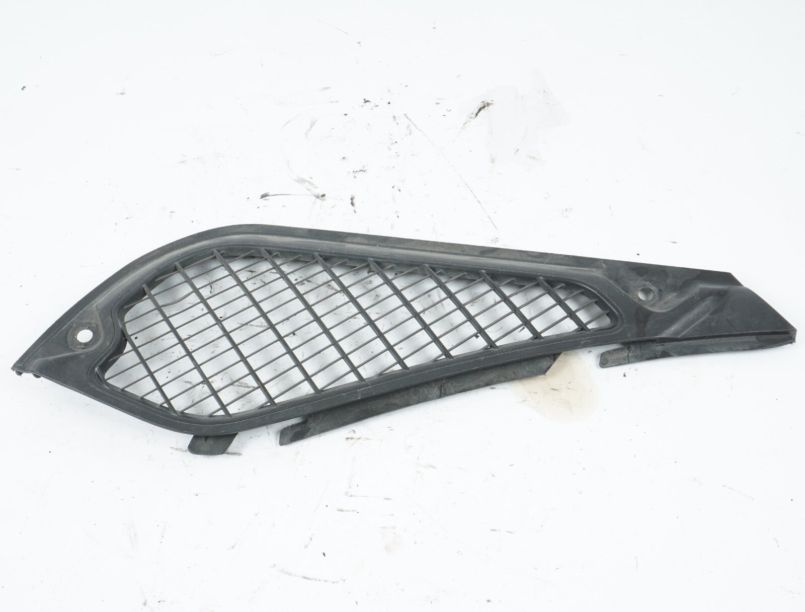 10 - 16 PORSCHE PANAMERA FRONT RIGHT WINDSHIELD WIPER VENT COWL COVER TRIM OEM
