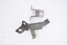 2011-2018 PORSCHE CAYENNE 958 DRIVER FRONT LEFT FENDER MOUNT BRACKET OEM