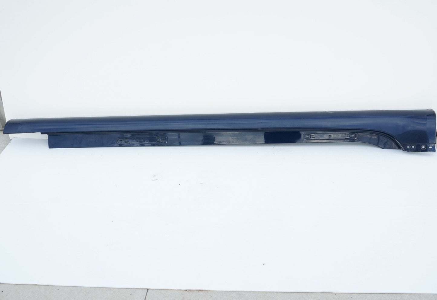 2010 - 2020 Bentley Mulsanne Right Rocker Panel Skirt Trim Molding