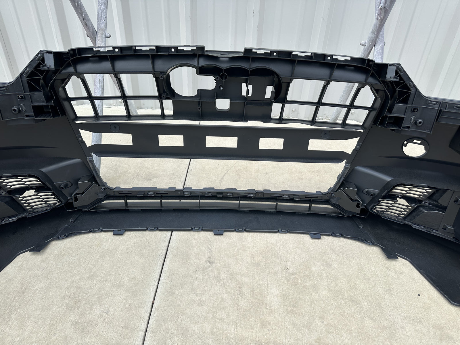 2015 - 2018 AUDI A6 C7 S6 S-line Front Bumper Cover With Side Grilles