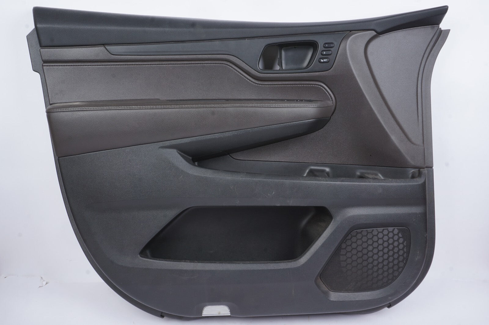 18 - 23 Honda Odyssey Front Left Driver Door Panel Trim OEM