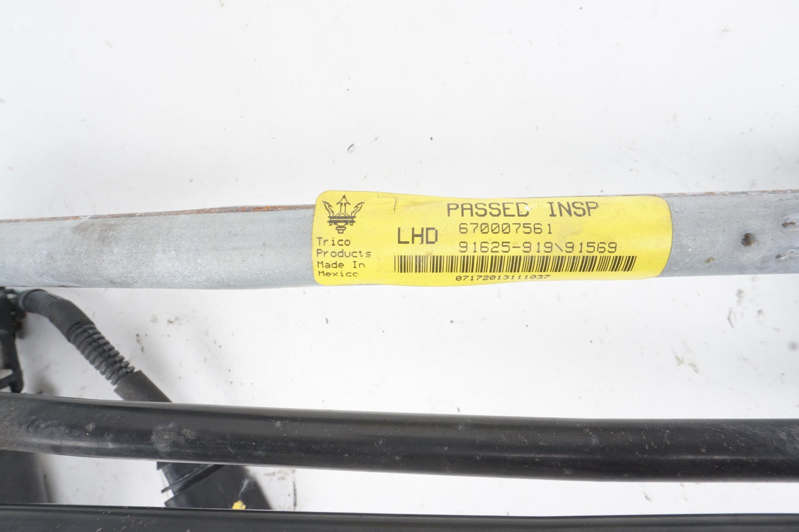 2014 - 2019 Maserati Ghibli Windshield Wiper Transmission Linkage W/ Motor  OEM