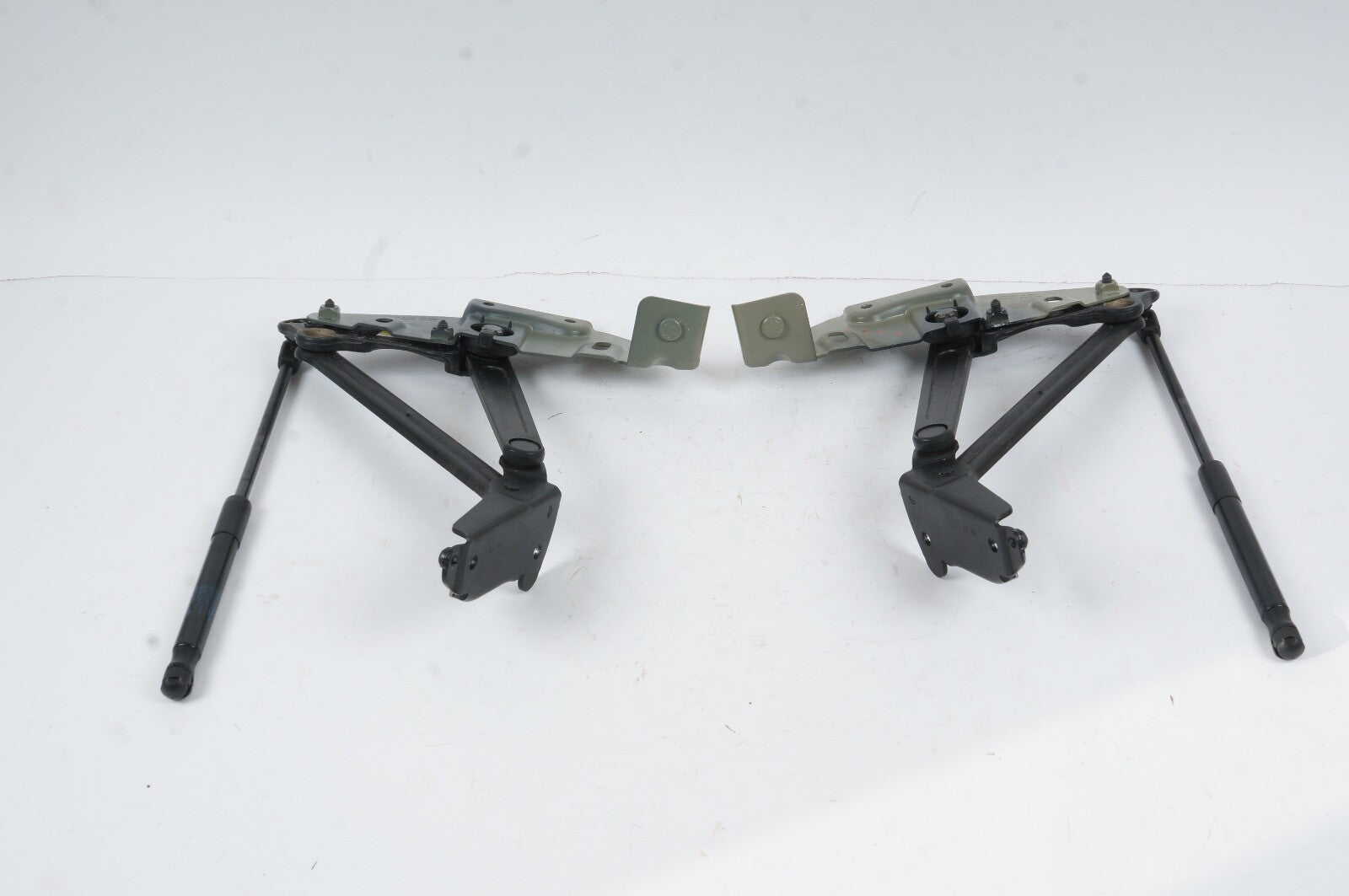 2010 - 2020 Bentley Mulsanne Rear Trunk Lid Hinges Set w/ Support Shock