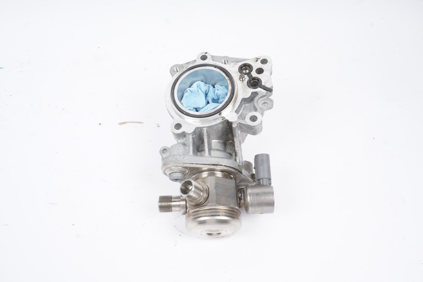 12-18 Mercedes W207 E350 C300 GLE350 M276 High Pressure Fuel Pump 2760700601 OEM